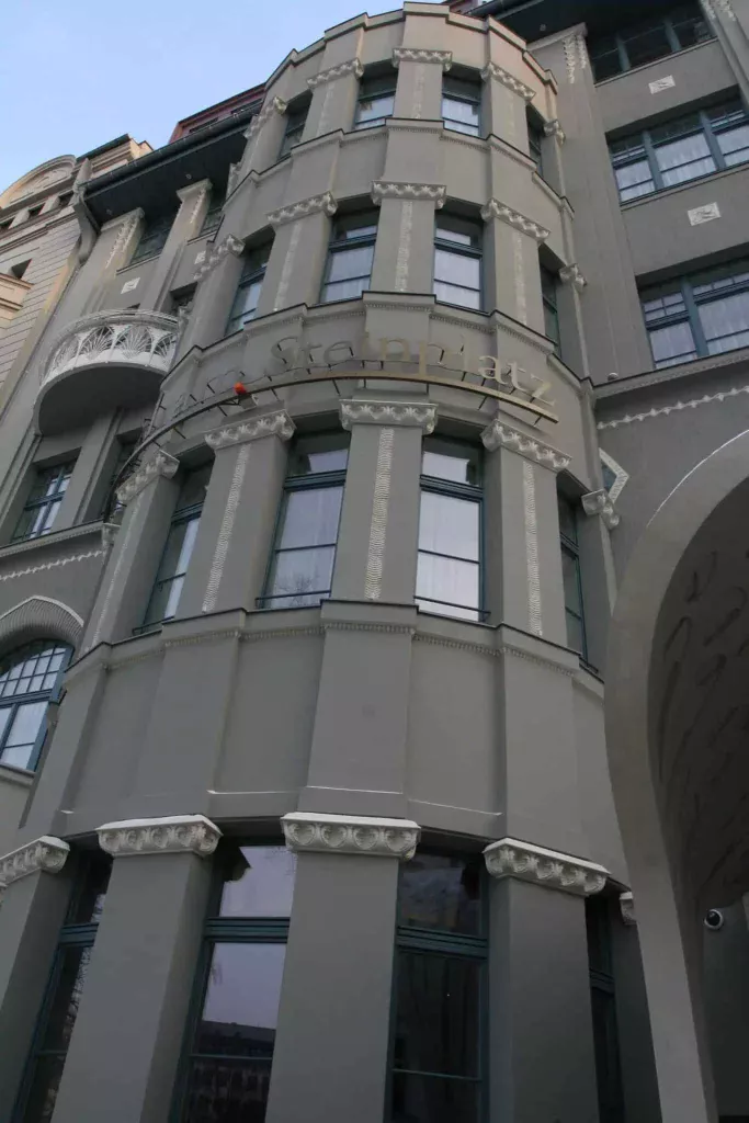 Fenster aus Polen im Hotel Steinplatz